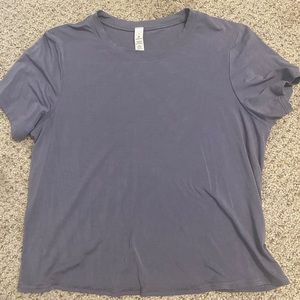 lululemon tshirt